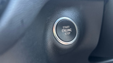 Volvo XC40 2.0 B4P Plus Dark 5dr Auto Petrol Estate